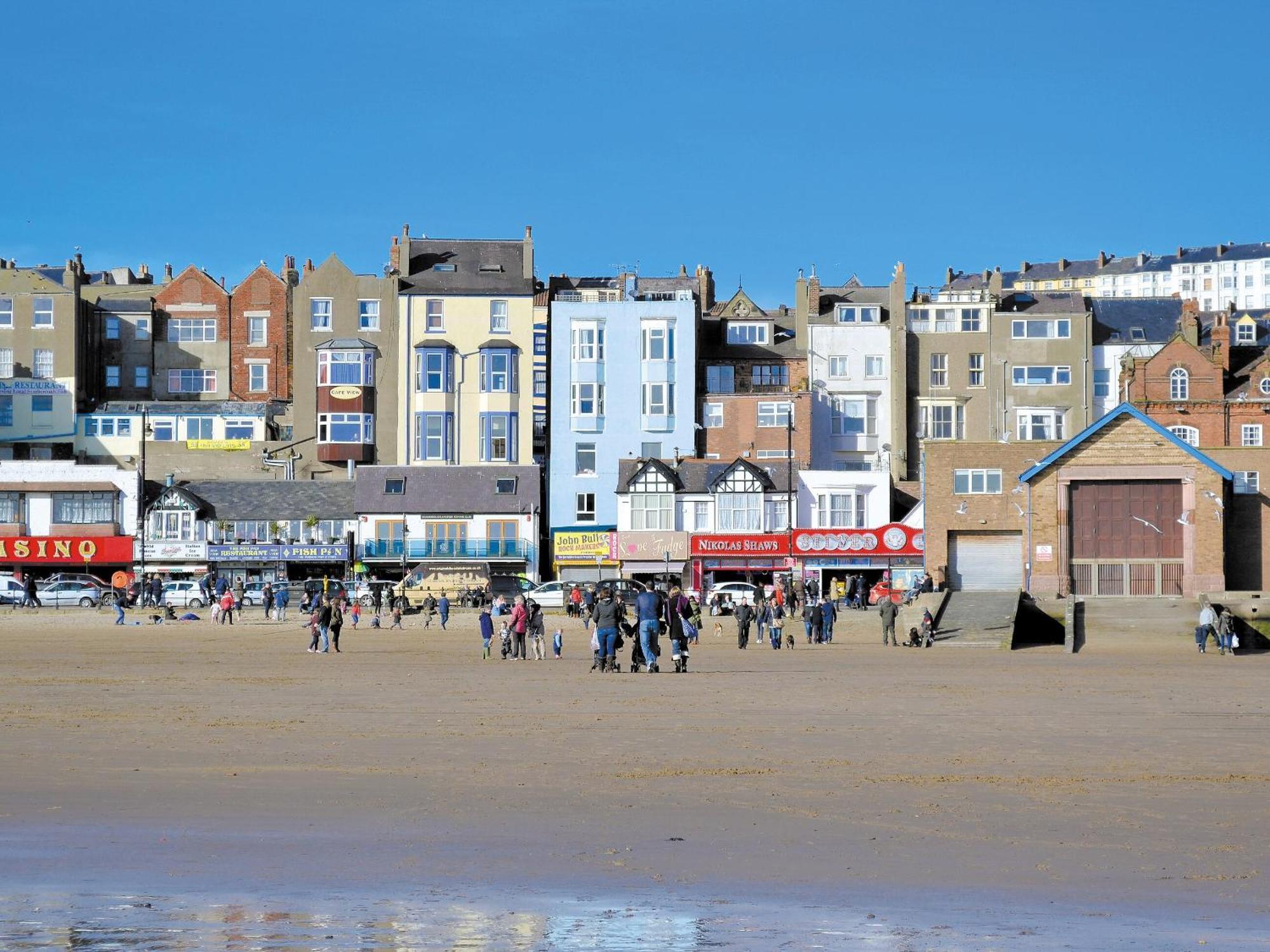 Sea Blue * Scarborough